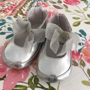 Stuart Weitzman Baby silver dress shoe
